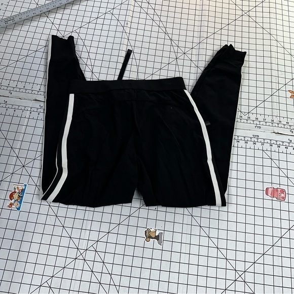 Athleta women’s sz ST joggers A52 - Picture 3 of 5